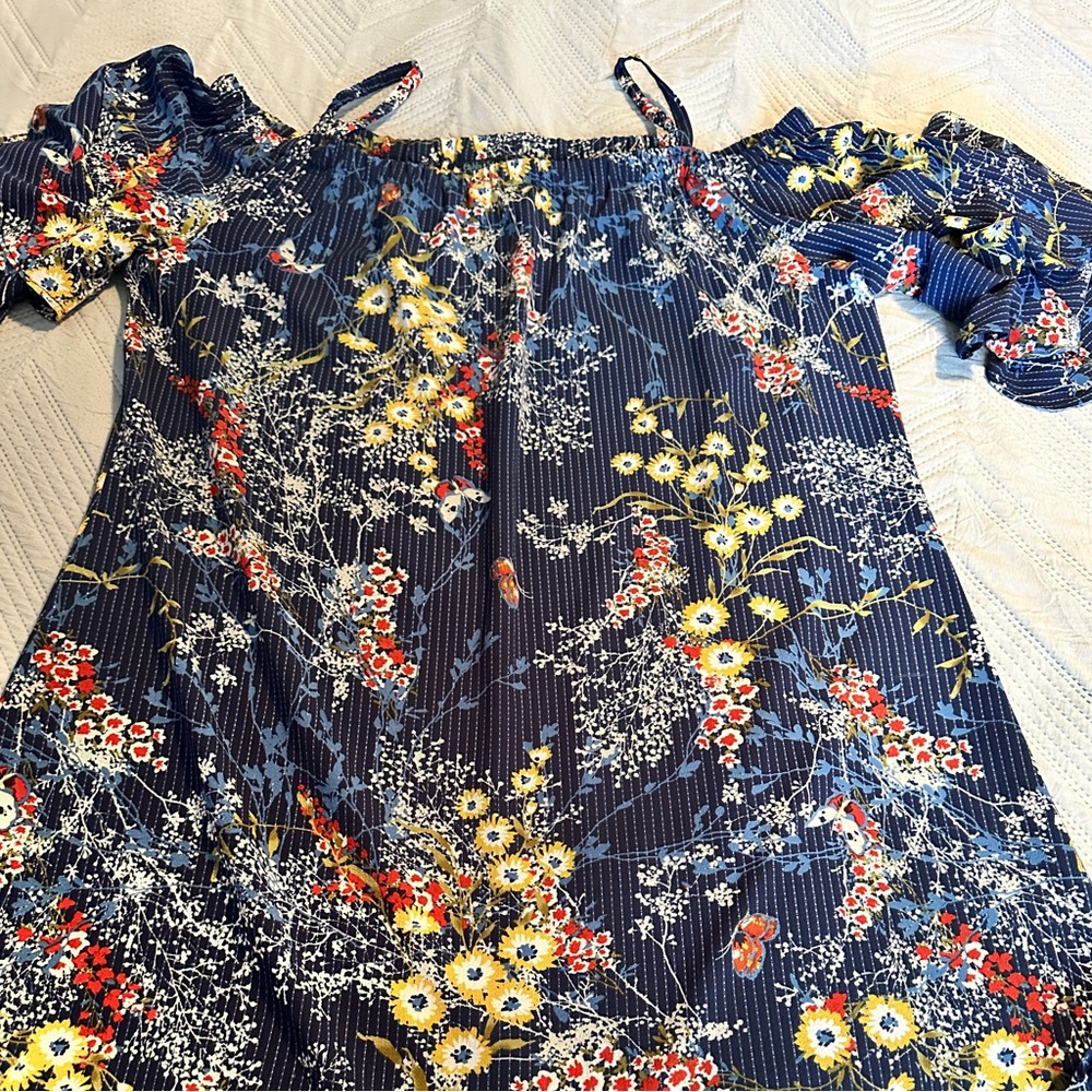 Gabby Skye Floral Off-Shoulder Dress